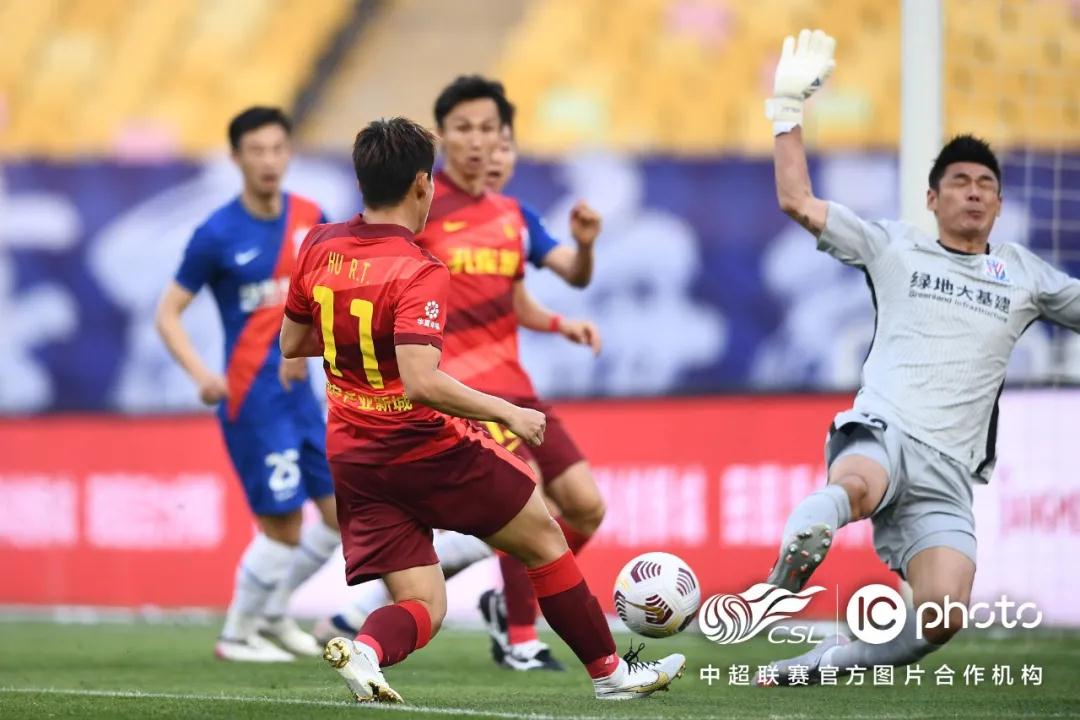 برشلونةمدينة الأحلام بين البحر والتاريخ